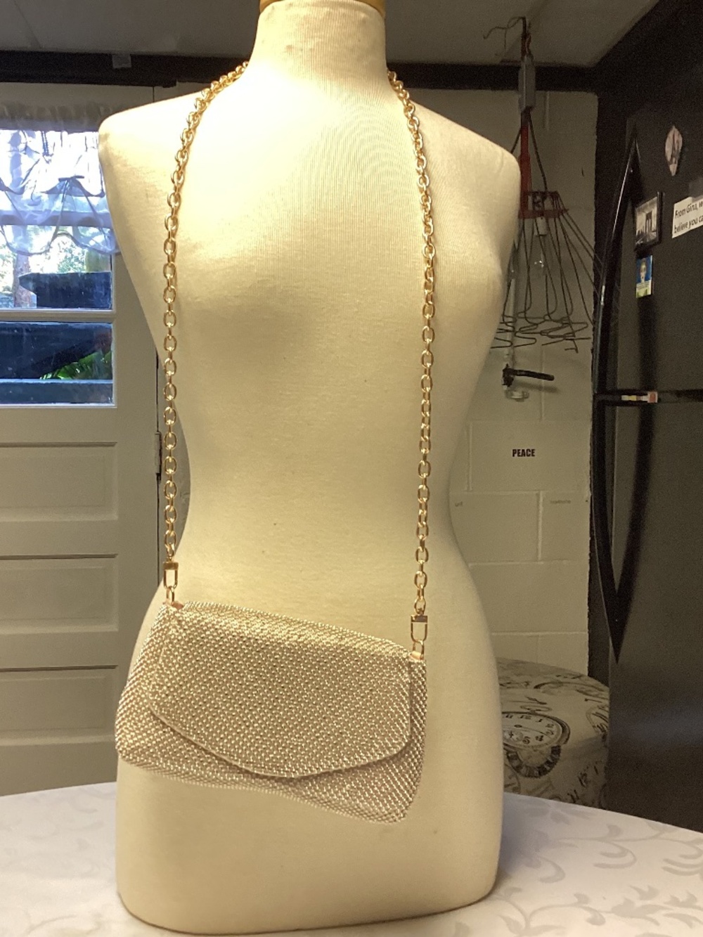 Badgley Mischka RHINESTONE BAG GOLD CHAIN ELEGANT.🌺🌺🌺🌺🌺